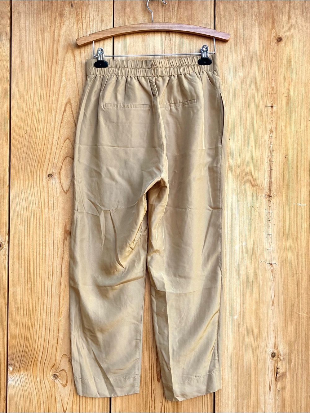 Vince Silk Tan Ankle Pants Sz 4 - Picture 9 of 9